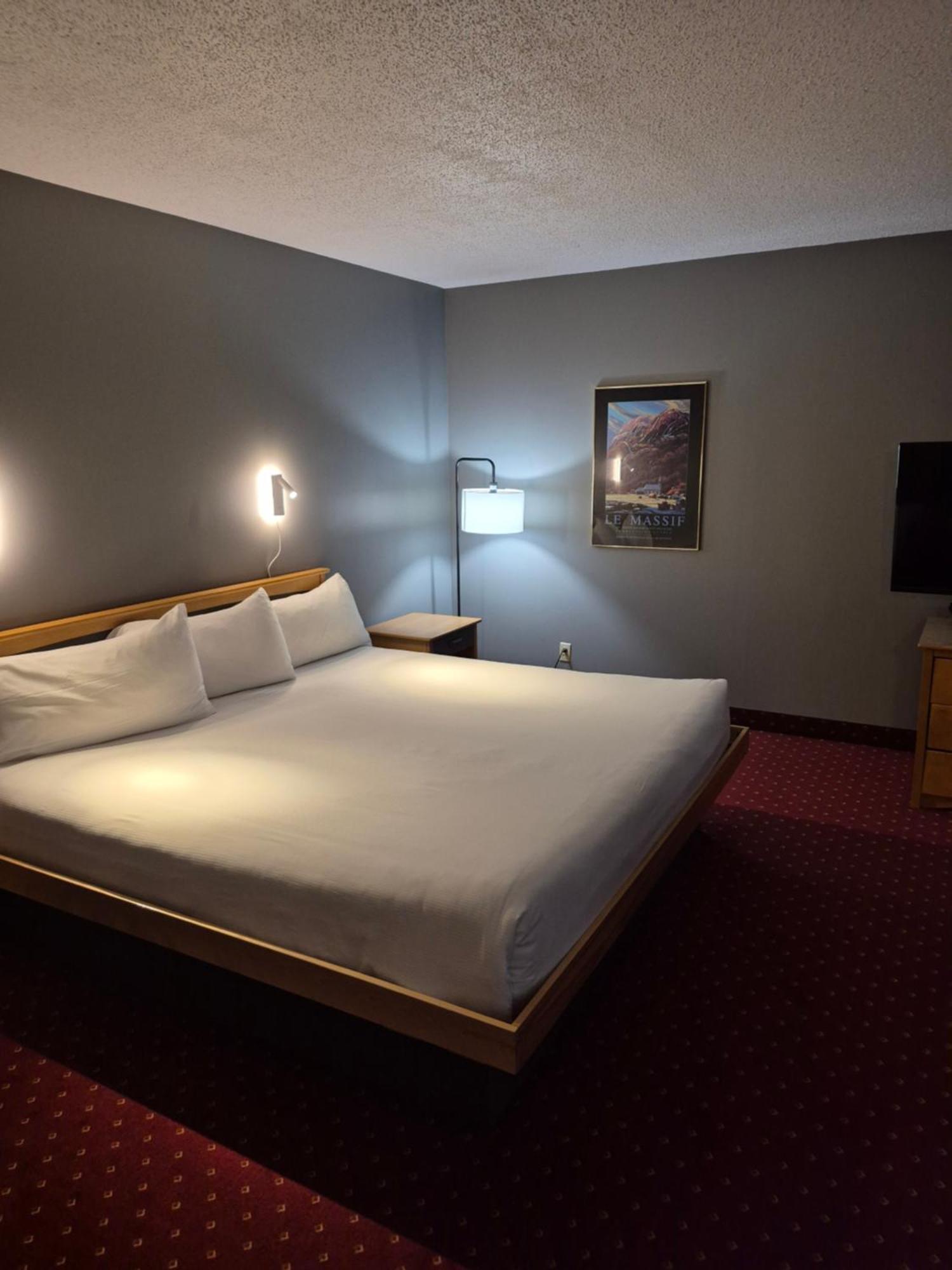 Hotel Baie Saint Paul Buitenkant foto